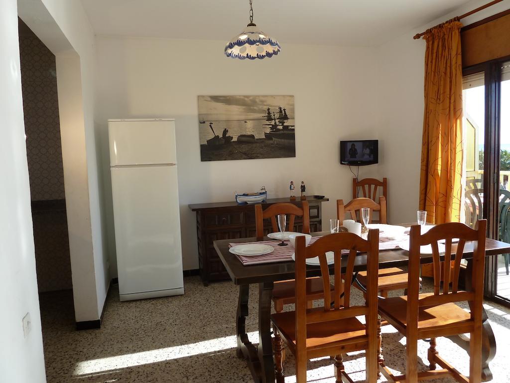 Villa Service - Apartamentos Aransol Ел Вендрел Стая снимка