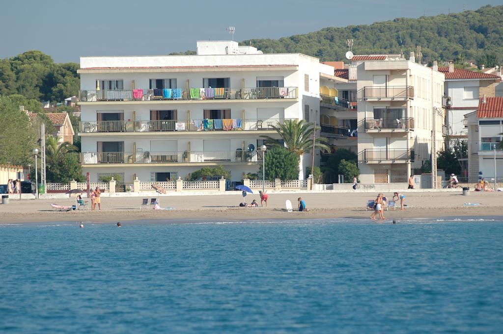 Villa Service - Apartamentos Aransol Ел Вендрел Стая снимка